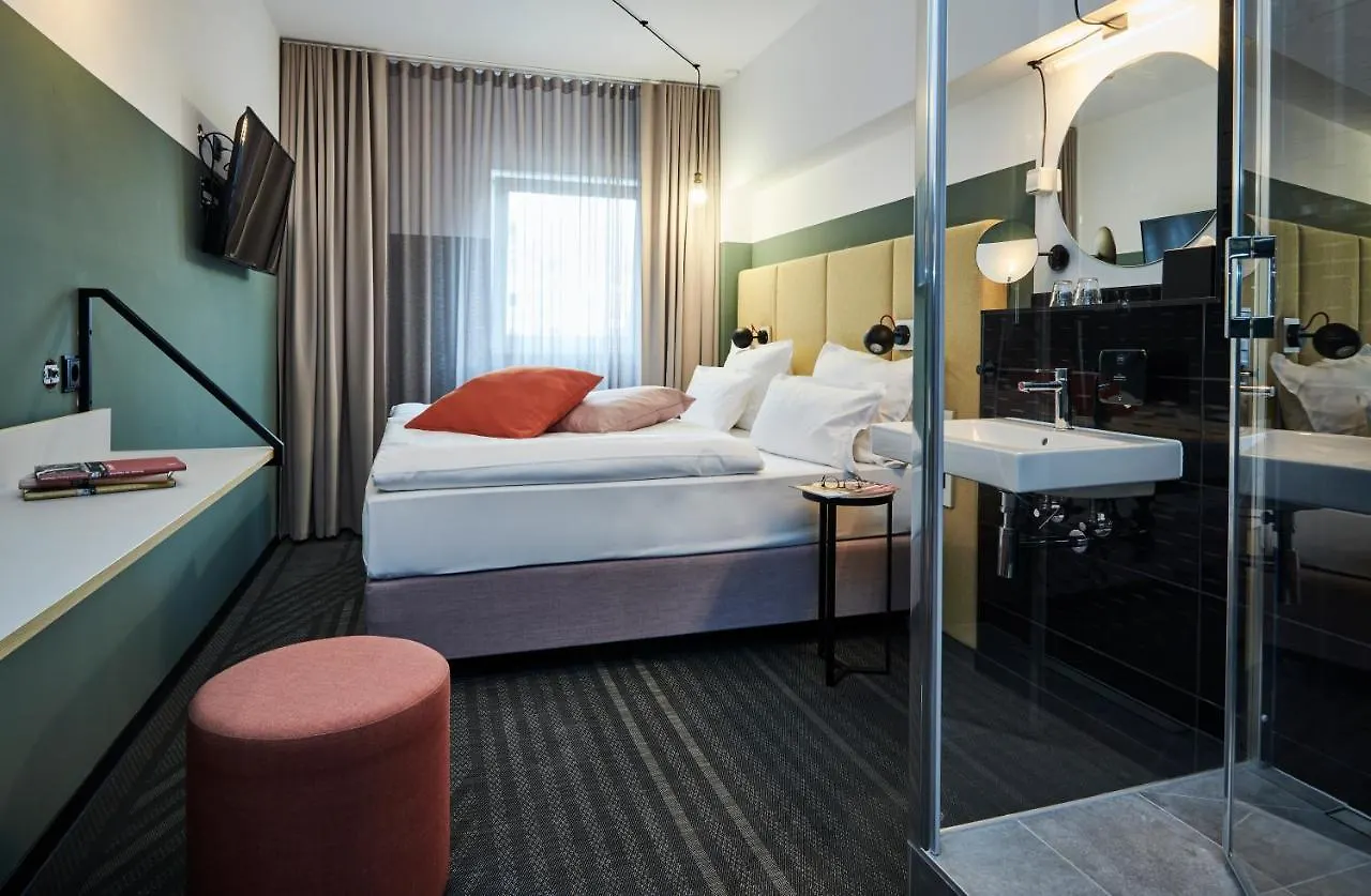 Hotel Neuer Fritz Берлин 3*,