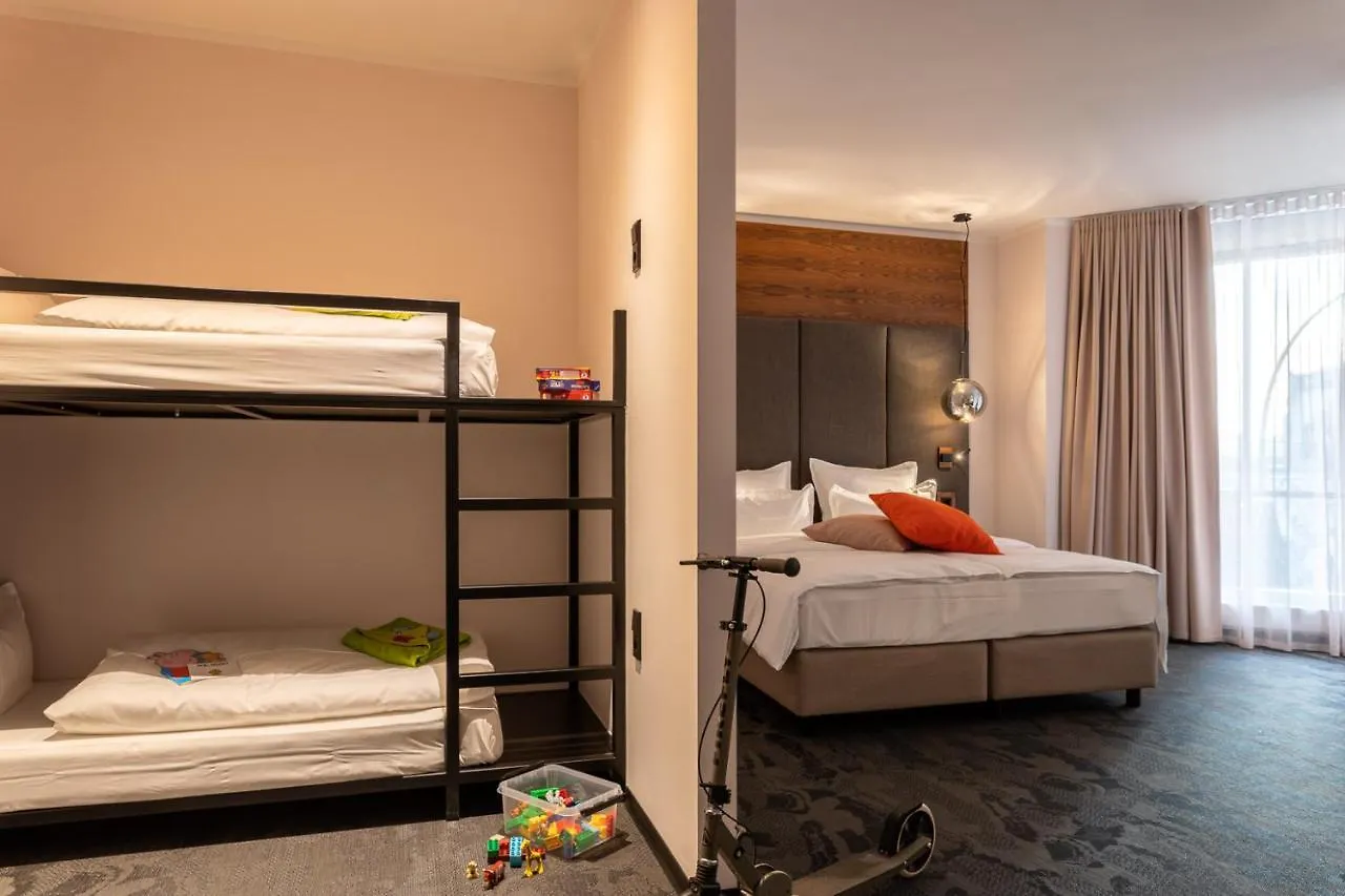 Hotel Neuer Fritz Berlin 3*,